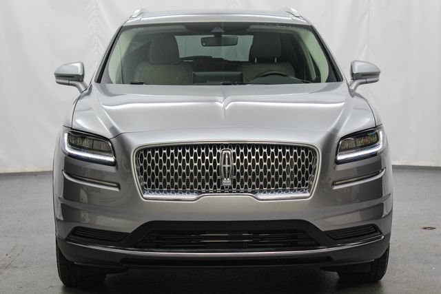 Used 2023 Lincoln Nautilus AWD w/ Premium Package image 3