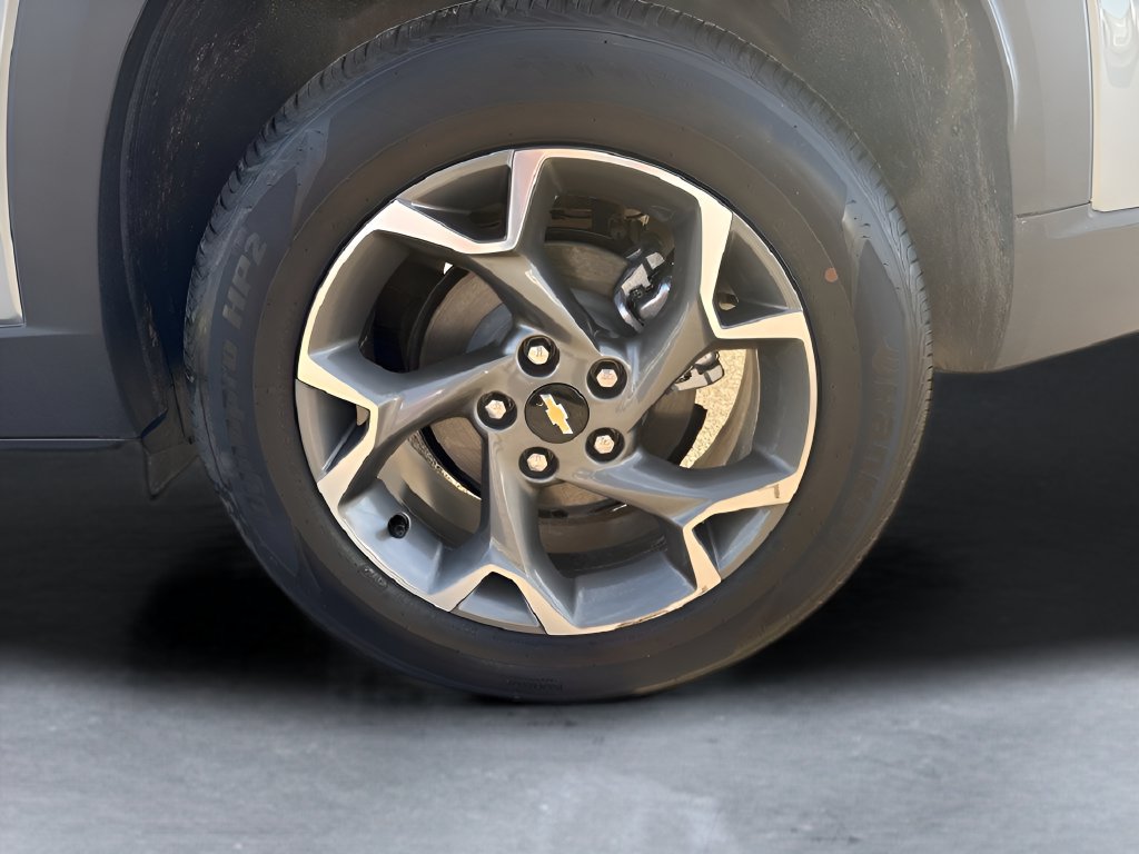 Used 2026 Chevrolet Trax LT FWD image 22