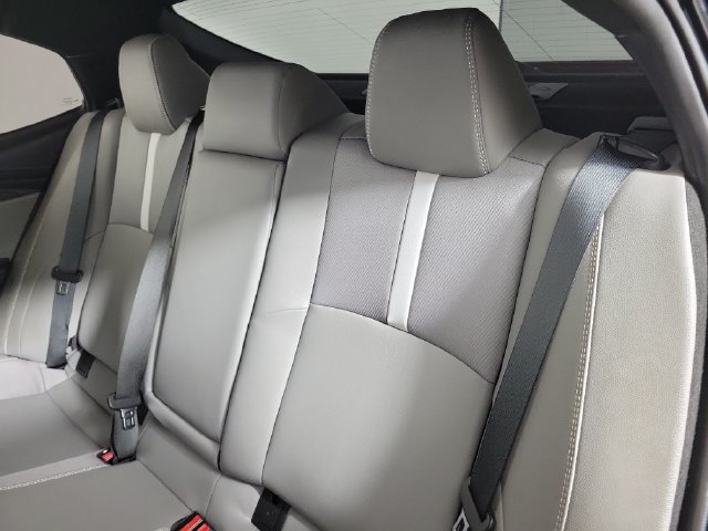 Used 2026 Toyota Camry SE FWD image 13