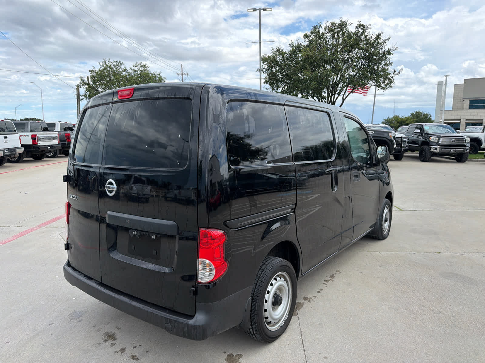 Used 2020 Nissan NV200 S FWD image 3