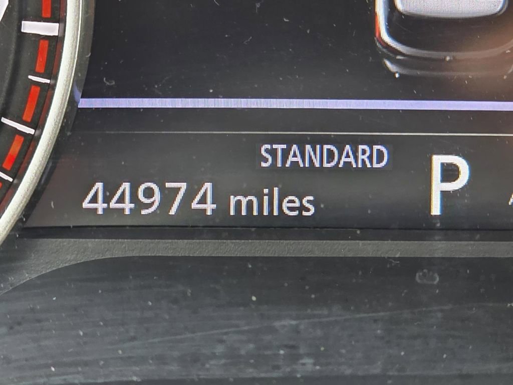 Used 2024 Nissan Pathfinder SV FWD image 39