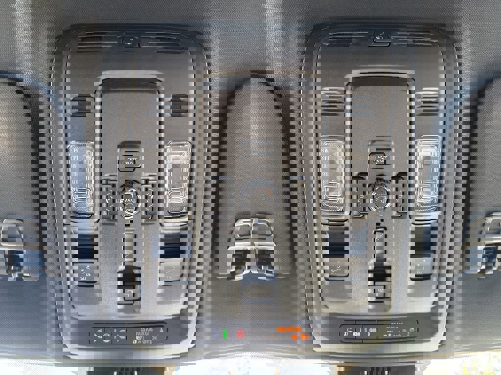 New 2025 GMC Yukon XL Denali w/ Denali Reserve Package image 48