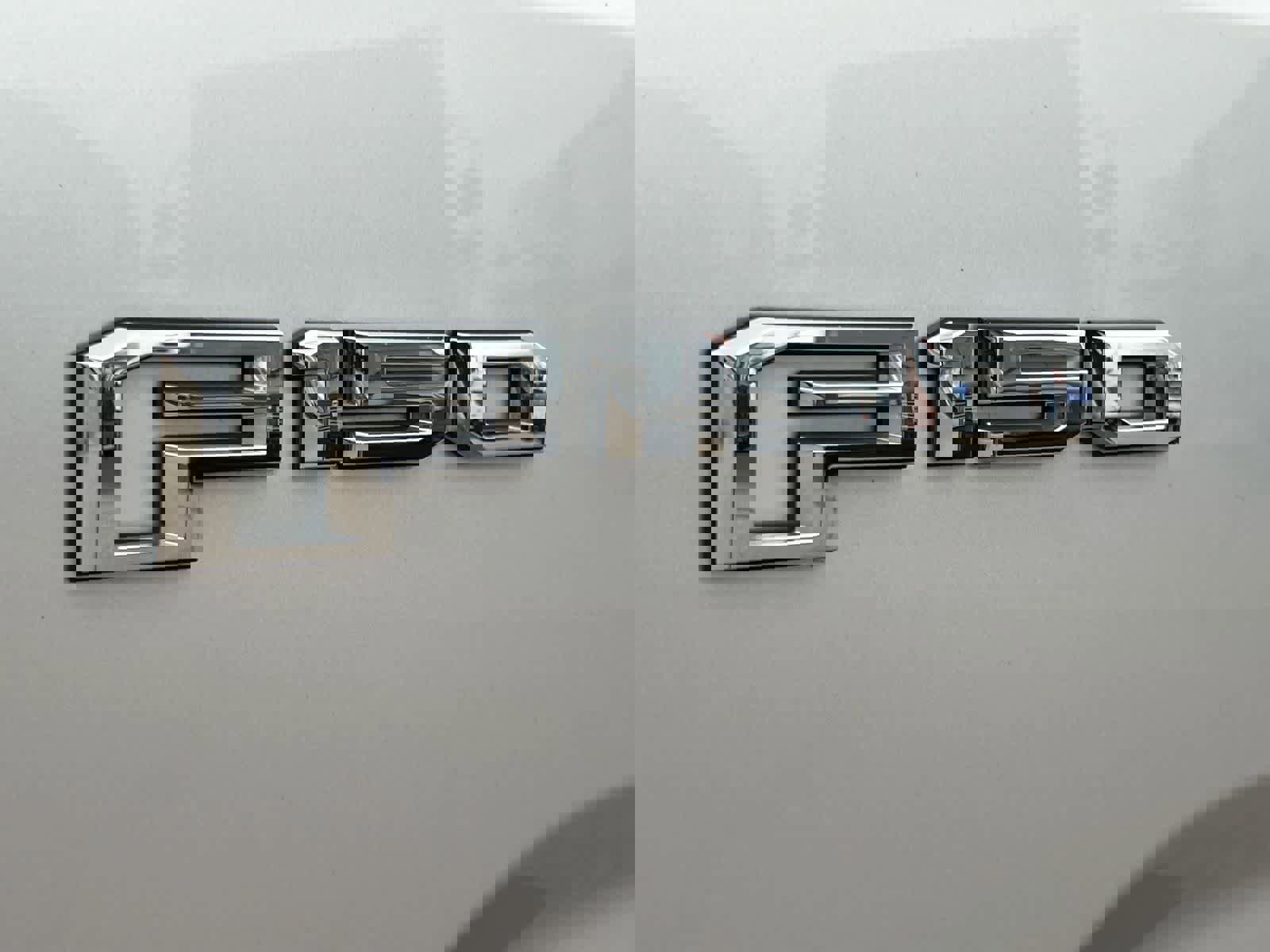 Used 2017 Ford F150 XLT w/ Equipment Group 302A Luxury image 13