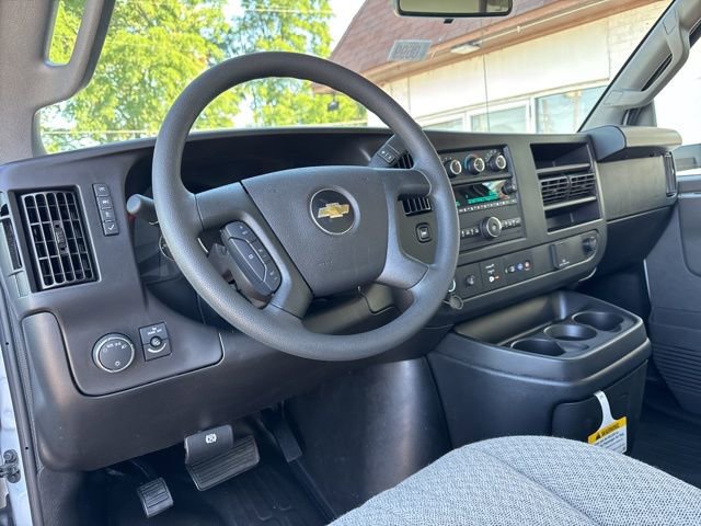New 2024 Chevrolet Express 3500 Work Van w/ Power Convenience Package image 19