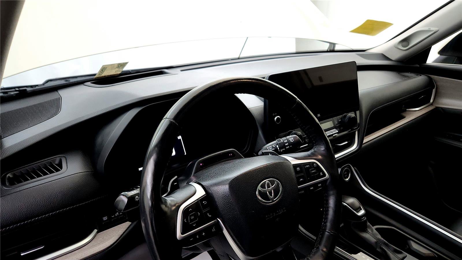 Used 2024 Toyota Grand Highlander Platinum image 22