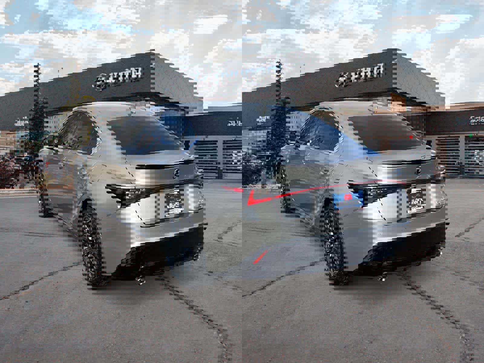 Used 2023 Lexus IS 350 F Sport w/ Navigation Package image 3