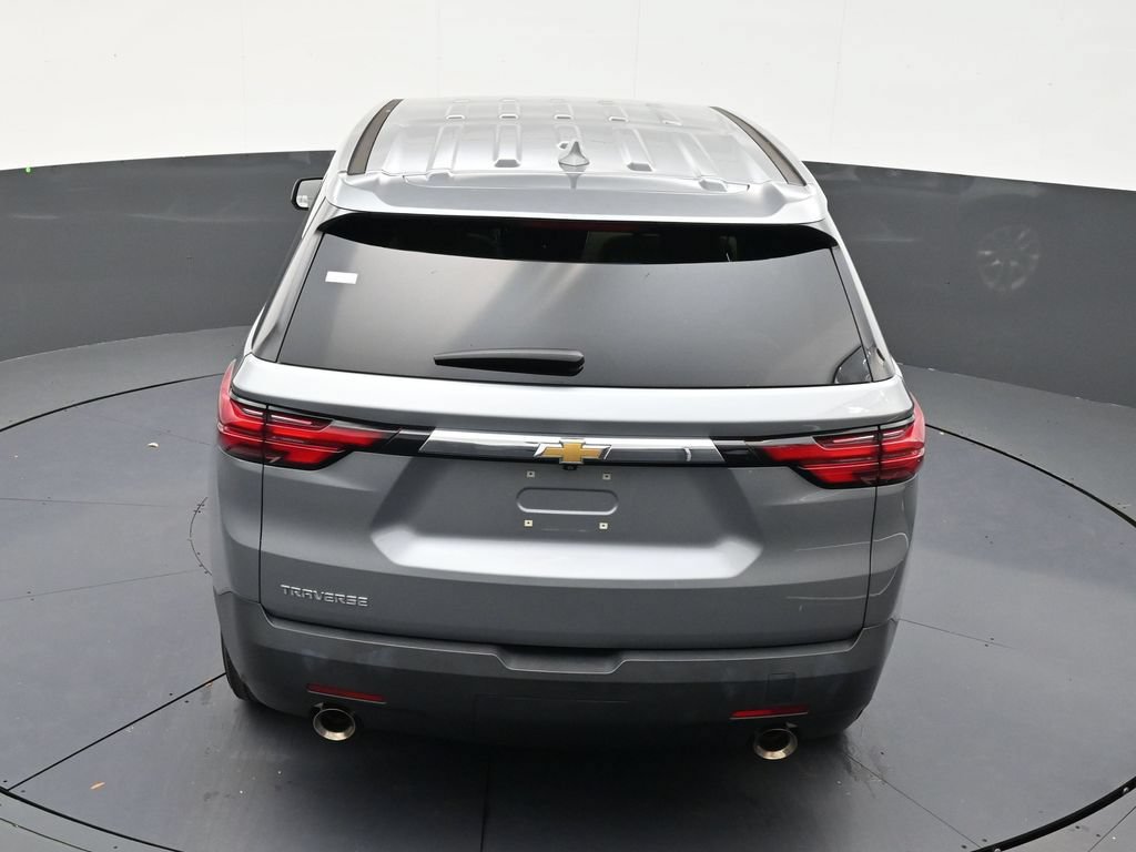 Used 2023 Chevrolet Traverse LS FWD image 15