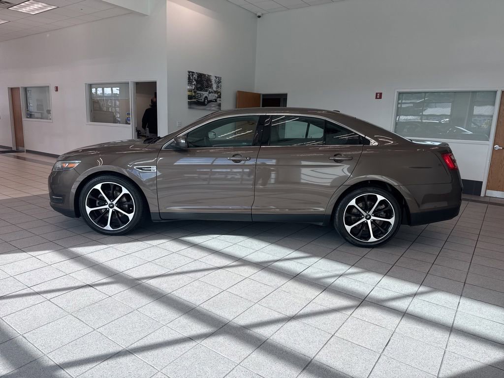 Used 2015 Ford Taurus SEL w/ Equipment Group 201A AWD/4WD image 9