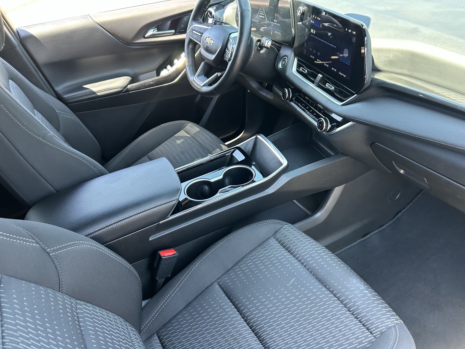 Certified 2025 Chevrolet Equinox LT AWD/4WD image 13