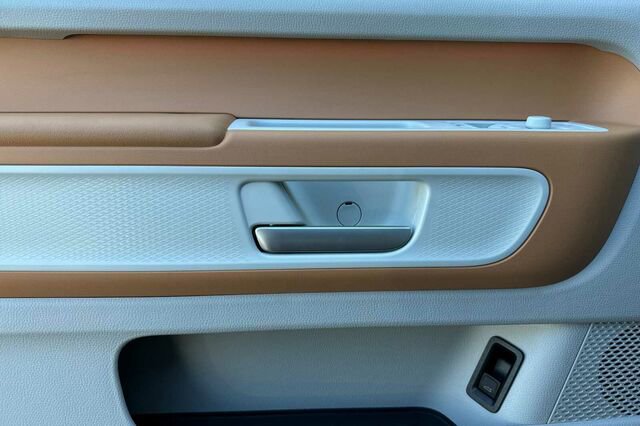 New 2025 Volkswagen ID. Buzz Pro S Plus image 11