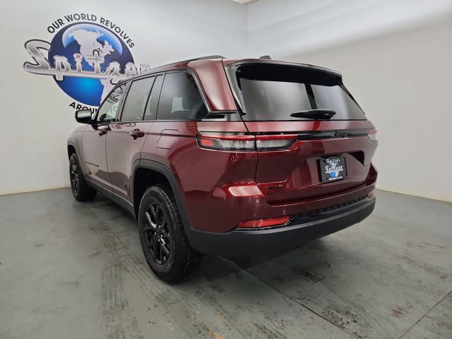 New 2025 Jeep Grand Cherokee Altitude image 6