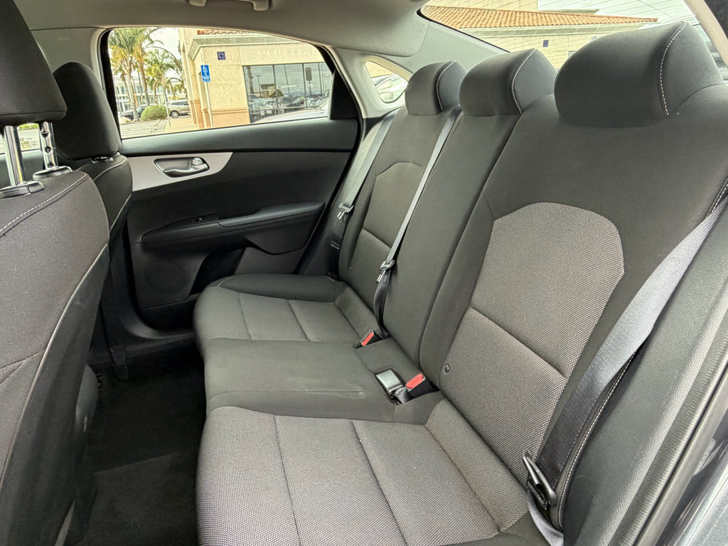 Used 2023 Kia Forte LXS image 8
