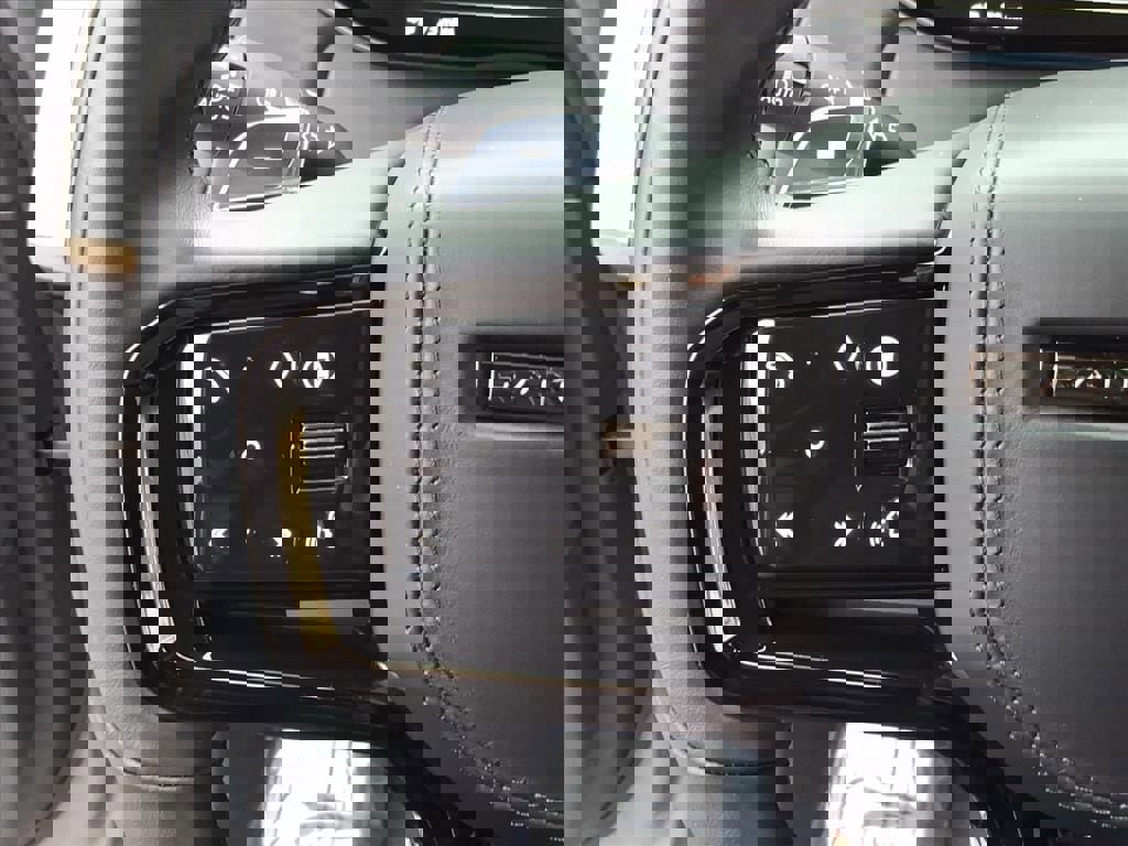New 2025 Land Rover Range Rover Sport SV Edition Two image 20