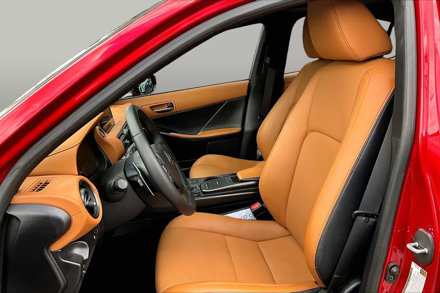 Used 2024 Lexus IS 350 F Sport RWD image 8