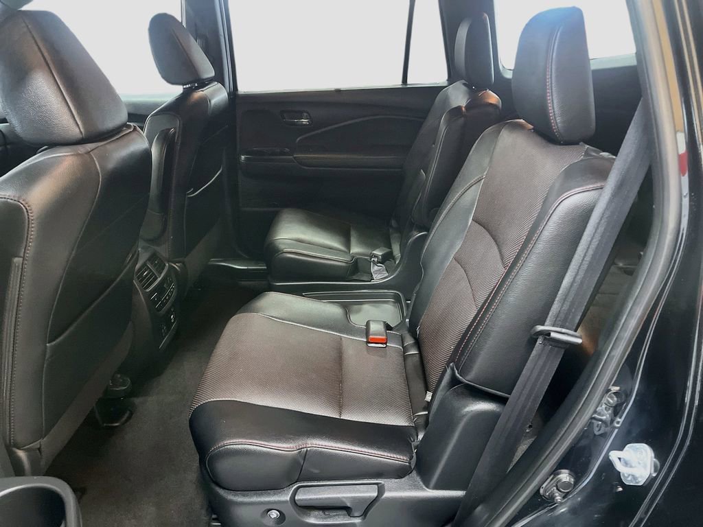 Used 2022 Honda Pilot Black Edition image 26