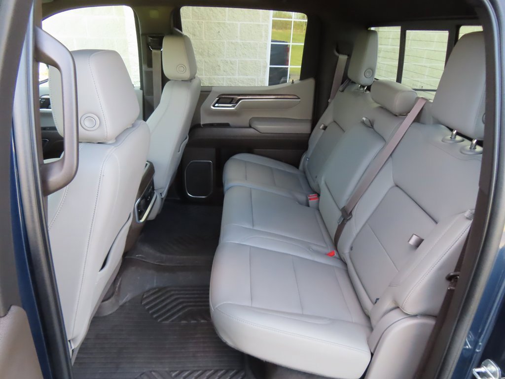 Used 2022 Chevrolet Silverado 1500 LTZ w/ LTZ Premium Package image 31