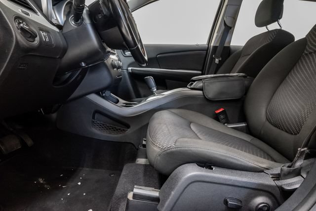Used 2020 Dodge Journey SE w/ SE Popular Equipment Group FWD image 11