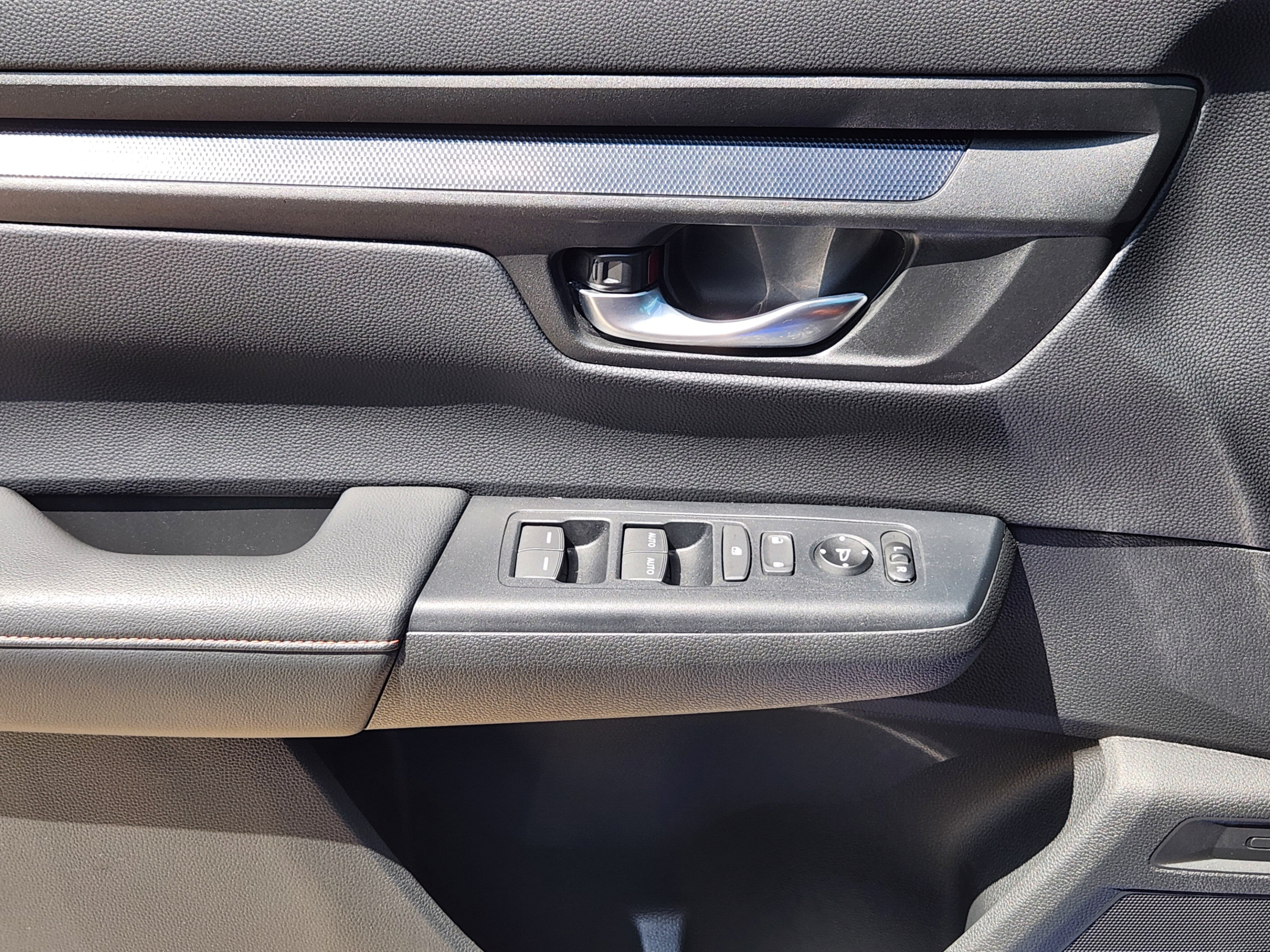 Used 2024 Honda CR-V Sport image 16