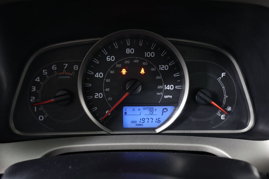 Used 2015 Toyota RAV4 XLE AWD/4WD image 29