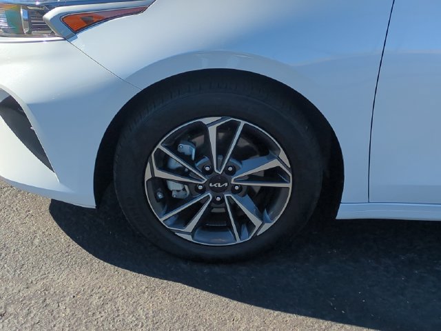 Certified 2023 Kia Forte LXS FWD image 11