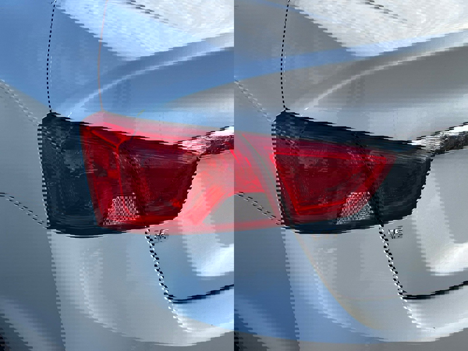 Used 2018 Chevrolet Impala LT w/ LT Leather Package image 12