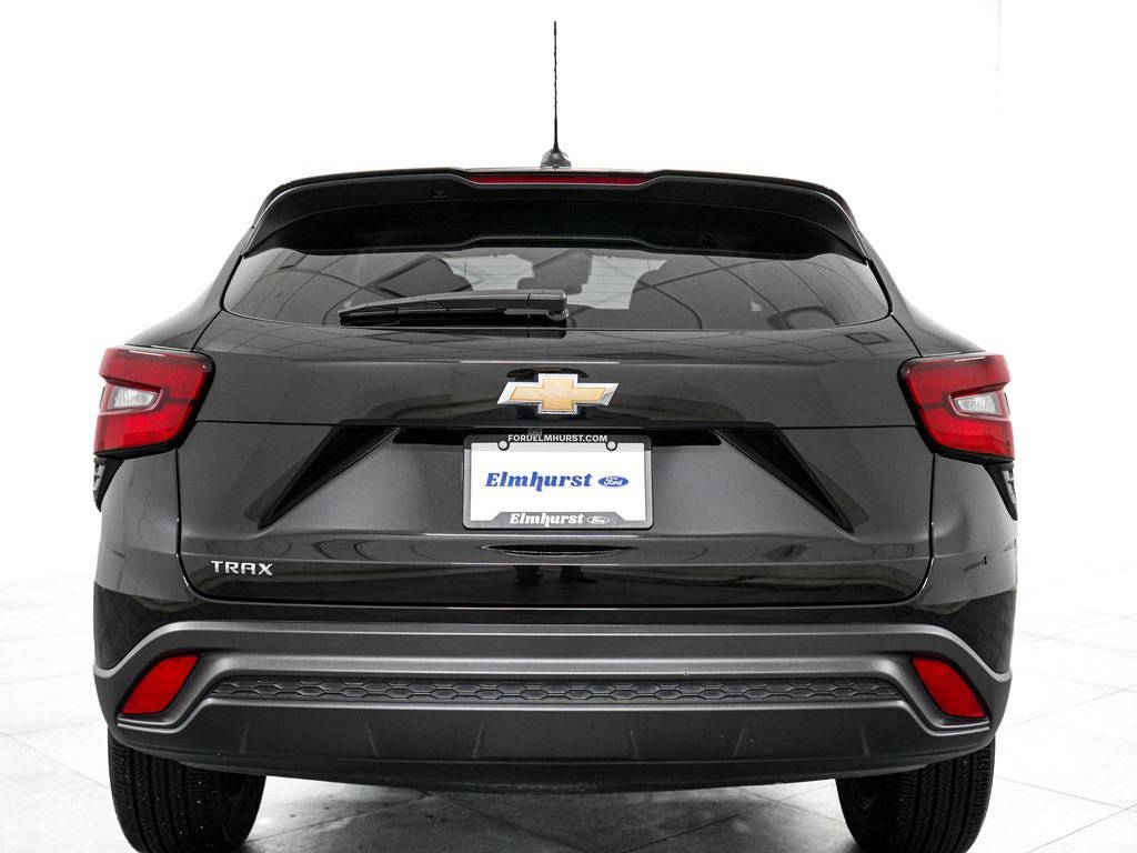 Used 2025 Chevrolet Trax LS FWD image 6