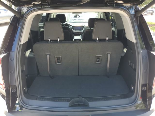 Certified 2023 GMC Acadia SLE w/ Driver Convenience Package FWD image 10