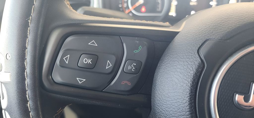 Used 2024 Jeep Gladiator Sport image 26