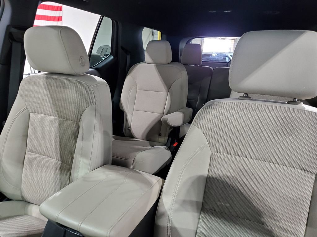 Used 2022 Chevrolet Traverse LT image 57