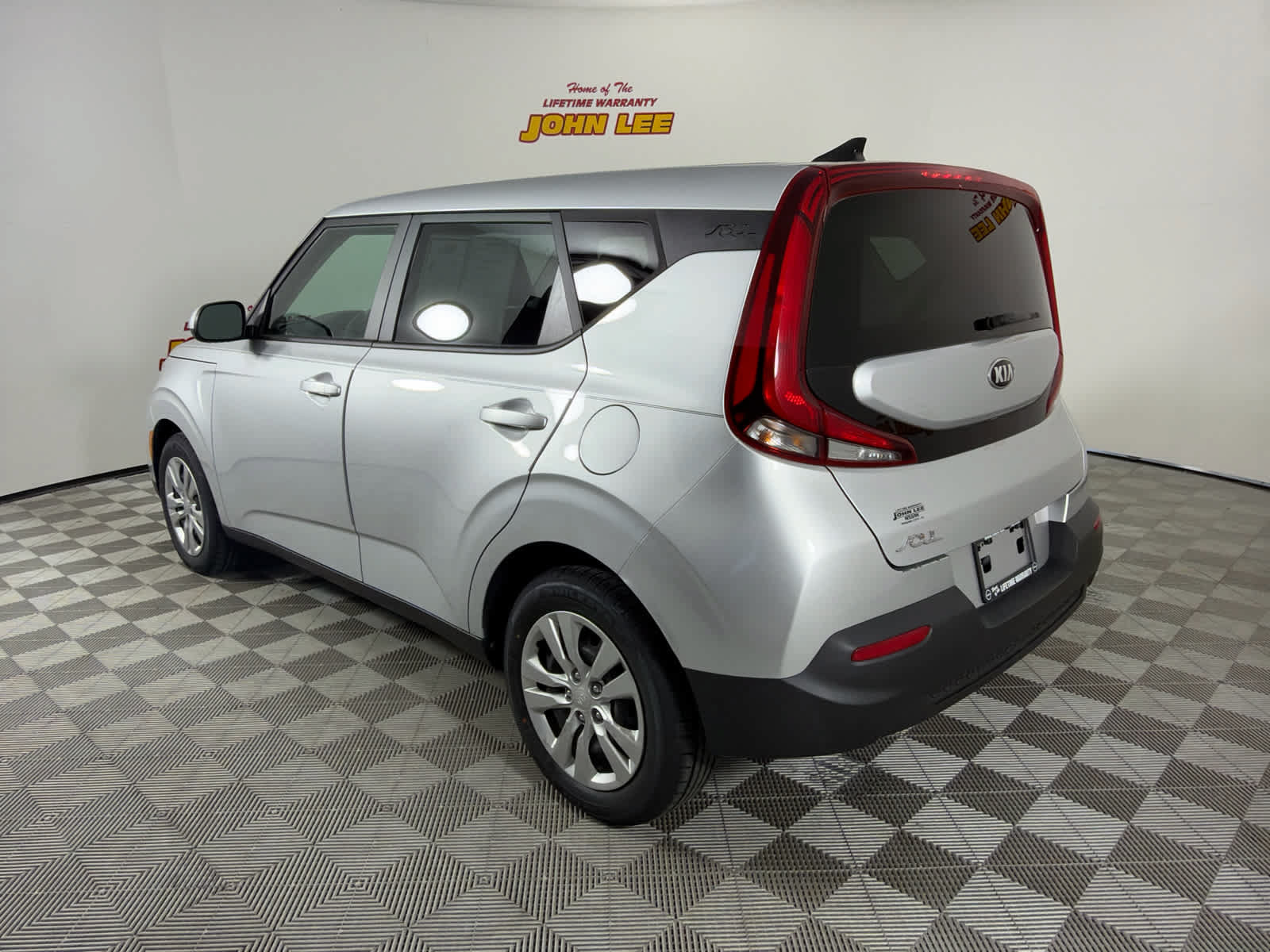 Used 2021 Kia Soul LX FWD image 3