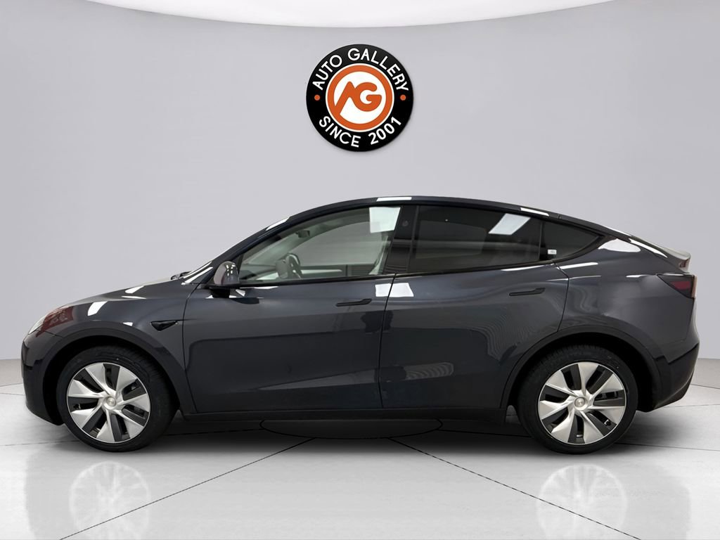 Used 2024 Tesla Model Y Long Range AWD/4WD image 6