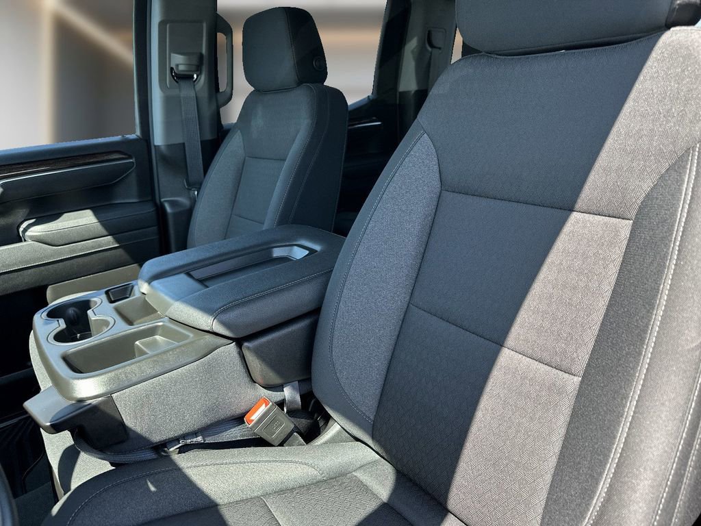 Used 2025 GMC Sierra 1500 SLE AWD/4WD image 12