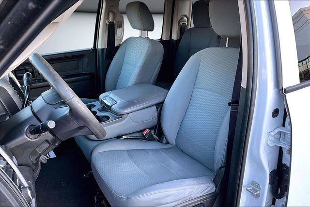 Used 2017 RAM 1500 ST w/ SXT Appearance Group image 21