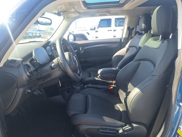 Used 2024 MINI Cooper S FWD image 10