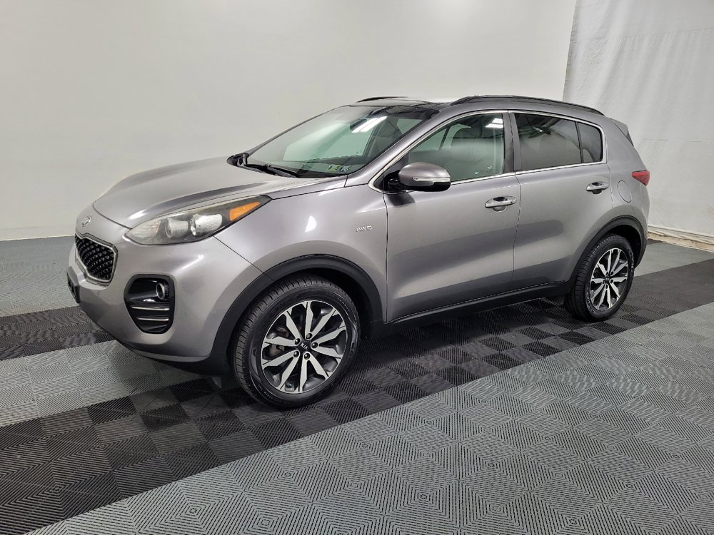 Used 2018 Kia Sportage EX w/ EX Premium Package image 2