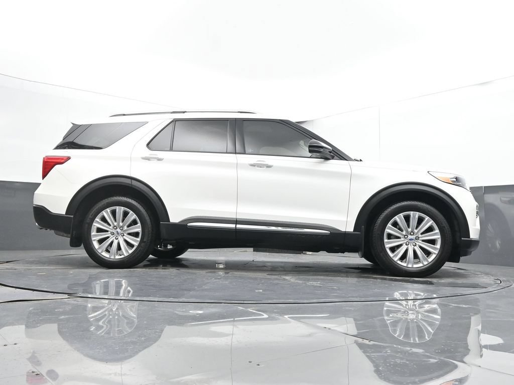 Used 2024 Ford Explorer Limited w/ Limited Technology Package AWD/4WD image 24