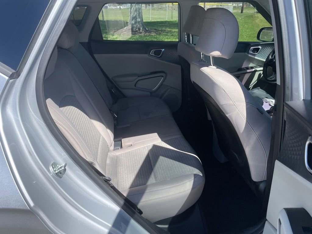 Used 2021 Kia Soul S image 15
