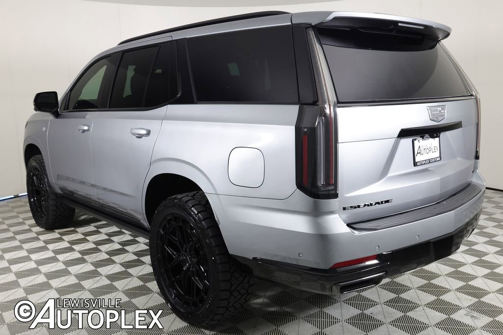 Used 2026 Cadillac Escalade Platinum Sport w/ LPO, ONYX Package AWD/4WD image 7