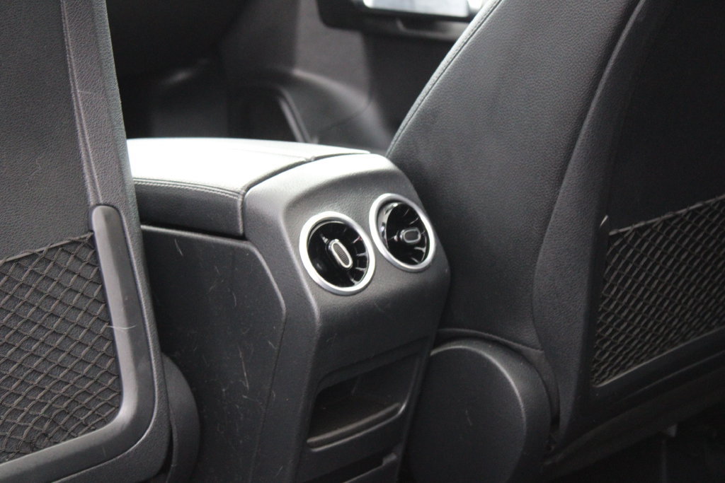 Used 2021 Mercedes-Benz GLB 250 image 24