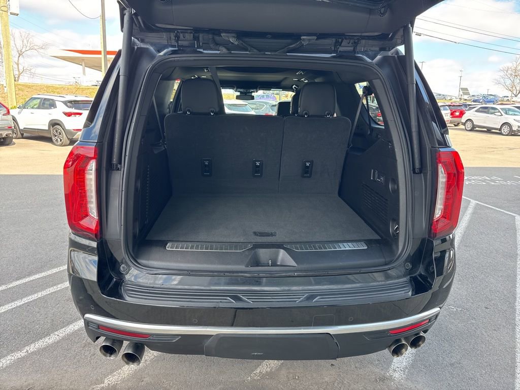 Used 2024 GMC Yukon XL Denali image 33
