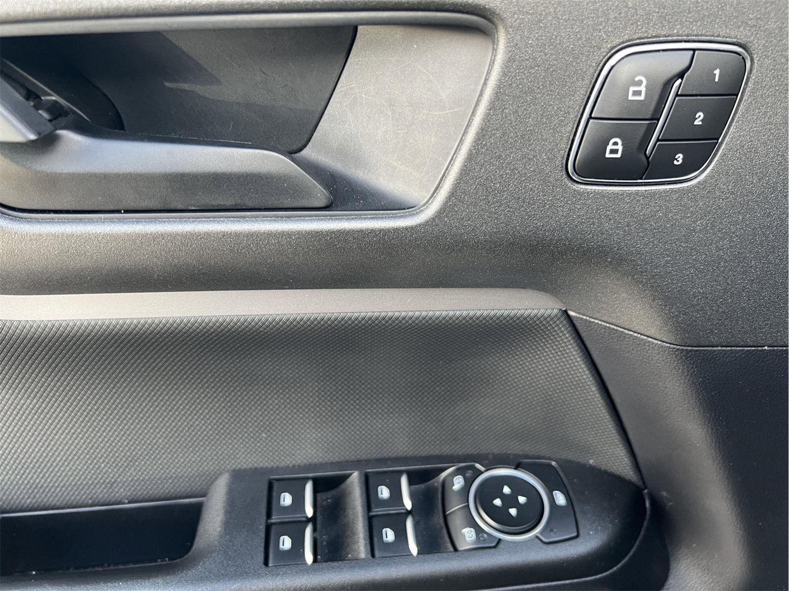 Used 2025 Ford Bronco Sport Badlands image 8