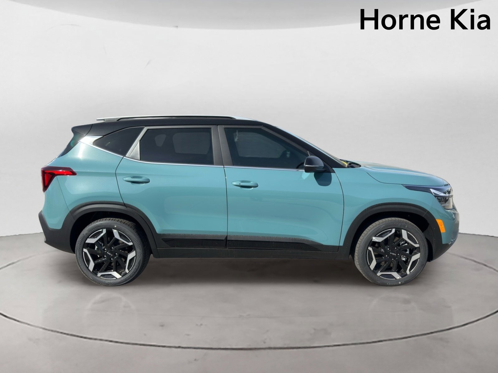 New 2026 Kia Seltos SX AWD/4WD image 3
