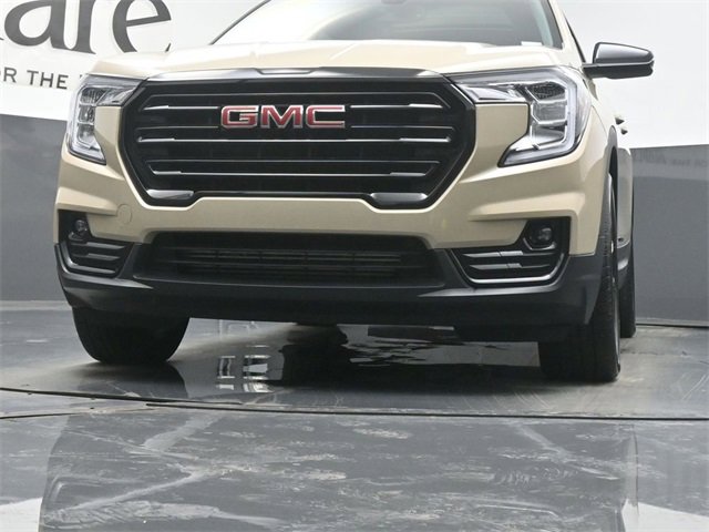 Used 2023 GMC Terrain SLT w/ Elevation Edition image 55