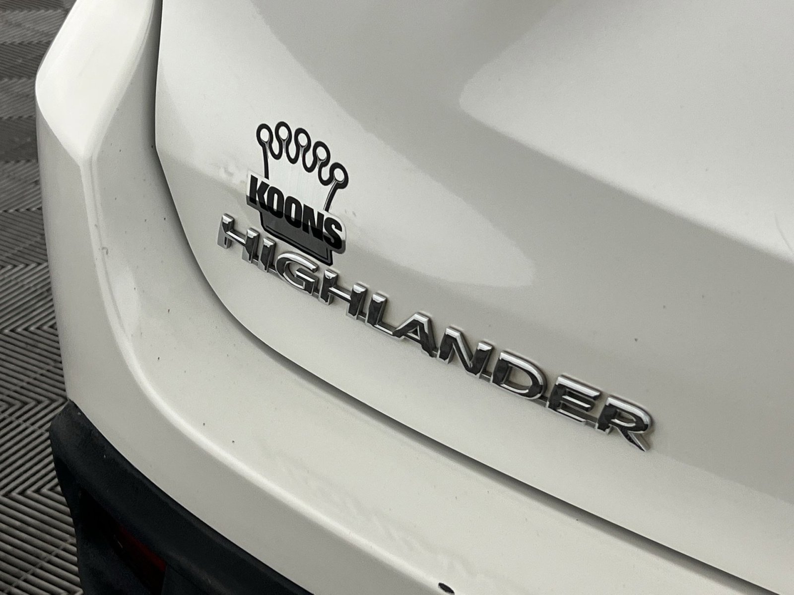 Used 2019 Toyota Highlander LE image 28