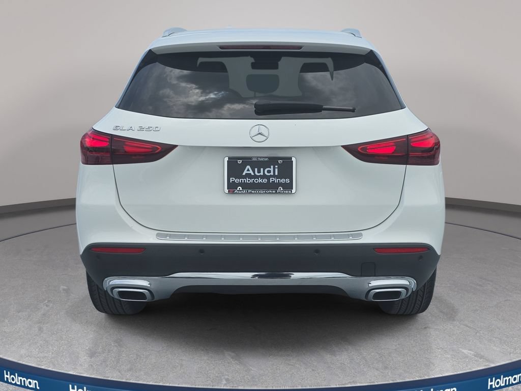 Used 2025 Mercedes-Benz GLA 250 image 8