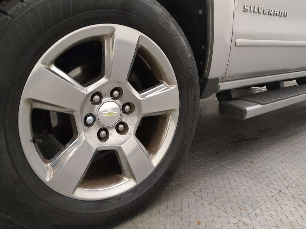 Used 2017 Chevrolet Silverado 1500 LT w/ All Star Edition AWD/4WD image 31