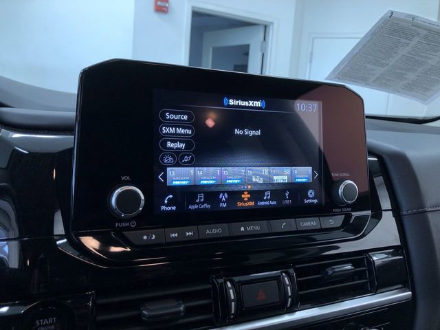 Used 2025 Nissan Pathfinder SV AWD/4WD image 28