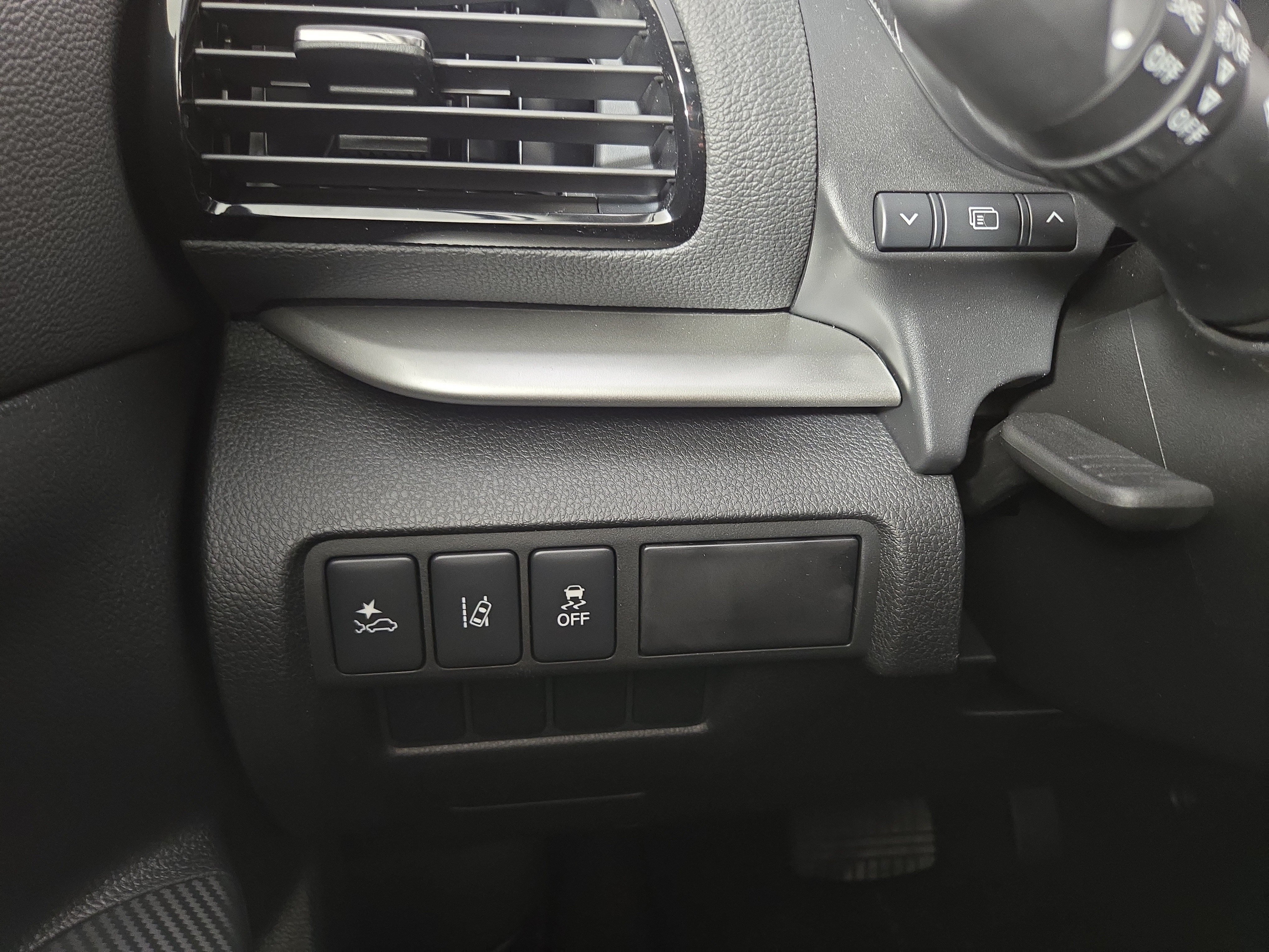 New 2026 Mitsubishi Eclipse Cross ES AWD/4WD image 25