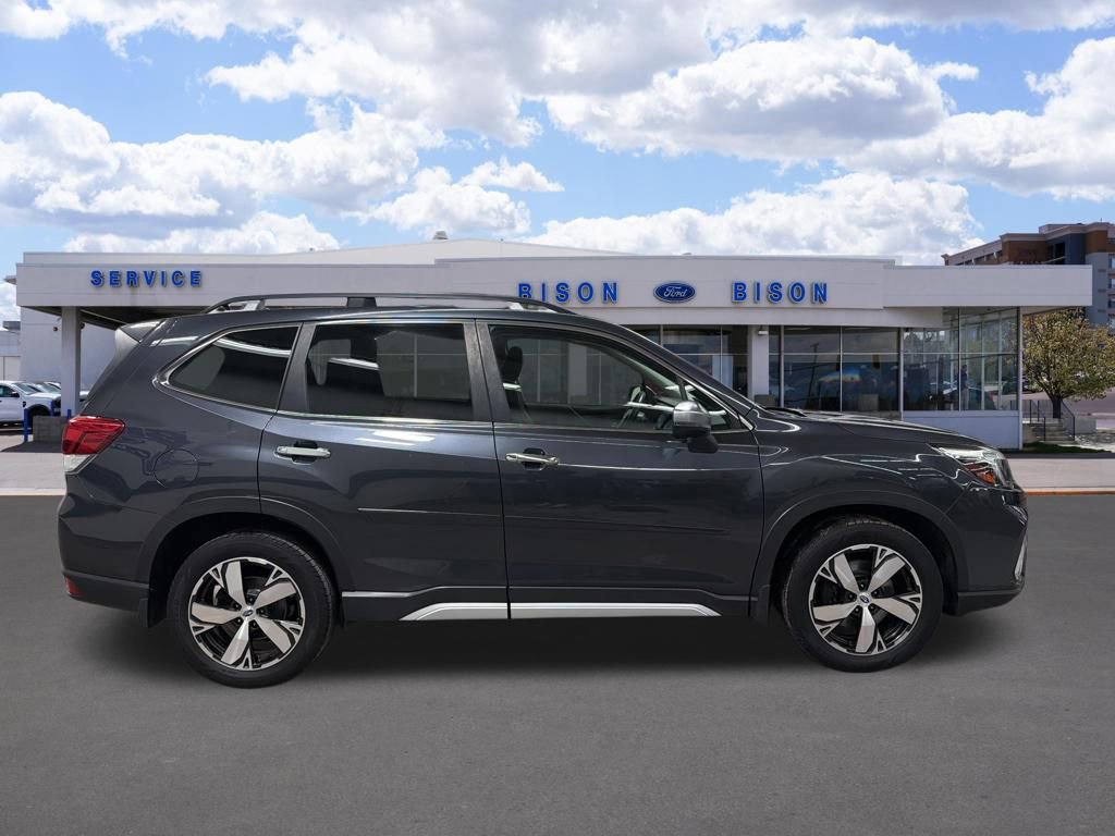 Used 2019 Subaru Forester Touring AWD/4WD image 2