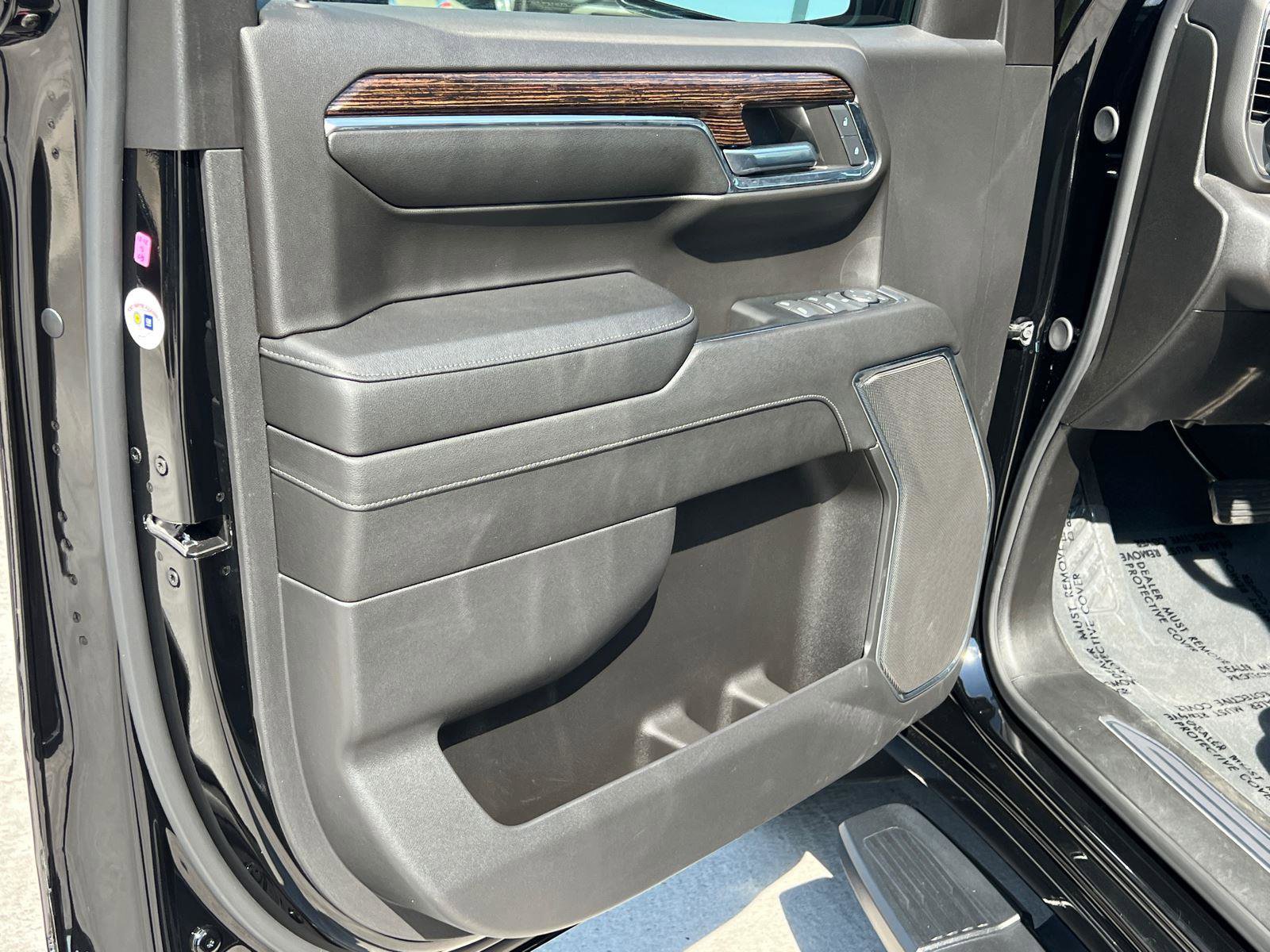 Used 2024 GMC Sierra 1500 Elevation AWD/4WD image 10